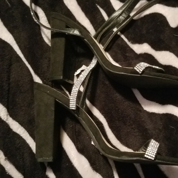 Trendy diamond Lace up block heels 💎 - Picture 5 of 5